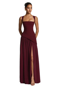 Clara | Glamorous Evening Dress with Slit for Special Occasions