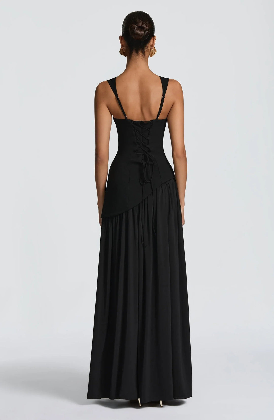 Isabella | Elegantes Abendkleid mit hohem Schlitz 4