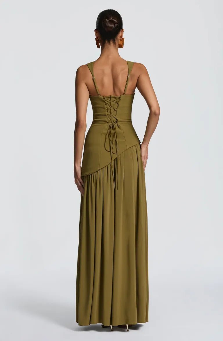 Isabella | Elegantes Abendkleid mit hohem Schlitz 5