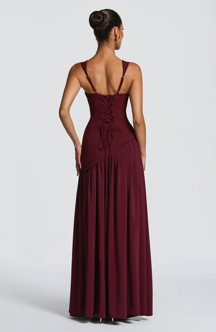 Isabella | Elegantes Abendkleid mit hohem Schlitz 6