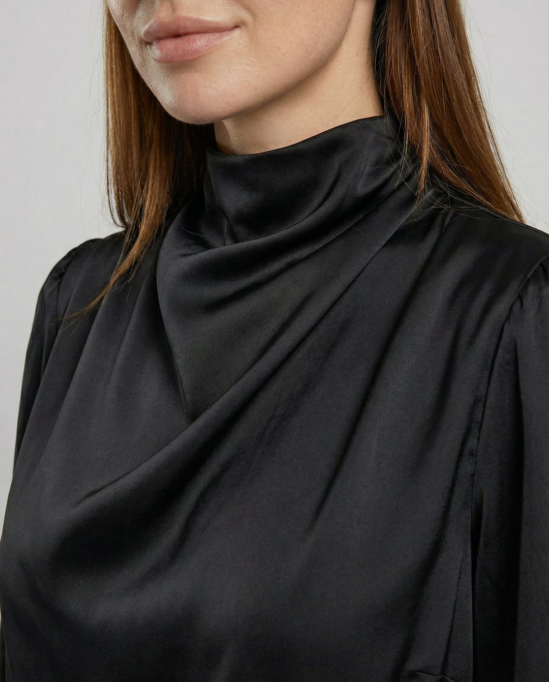 Isabella | Elegantes, Fließendes &amp; Stilvolles Damen-Satinkleid 4