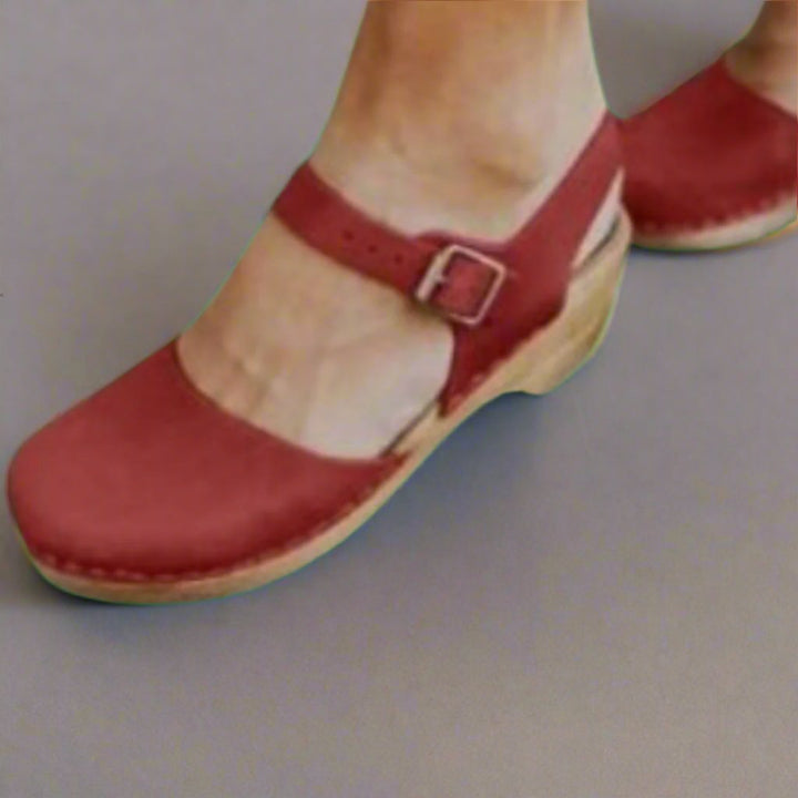 Isabella | Stilvolle Damen Clogs – Bequeme Holzclogs mit Plateau und verstellbarem Riemen 3
