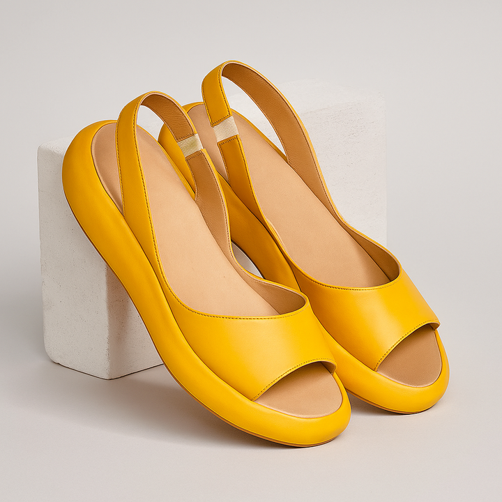 Juliane | Leichte und bequeme Wandersandalen 0