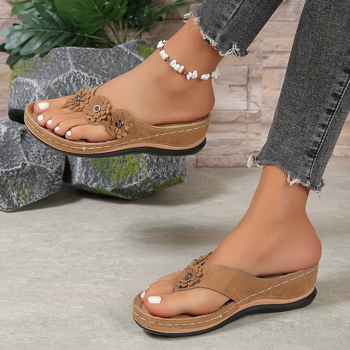 Karolin | Elegante und zeitlose orthopädische Sandalen zum Hineinschlüpfen 5