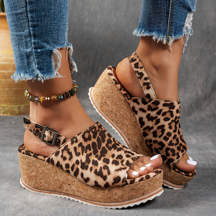 Katharina | Stylische Plateau Keilsandalen mit Animal Print 5