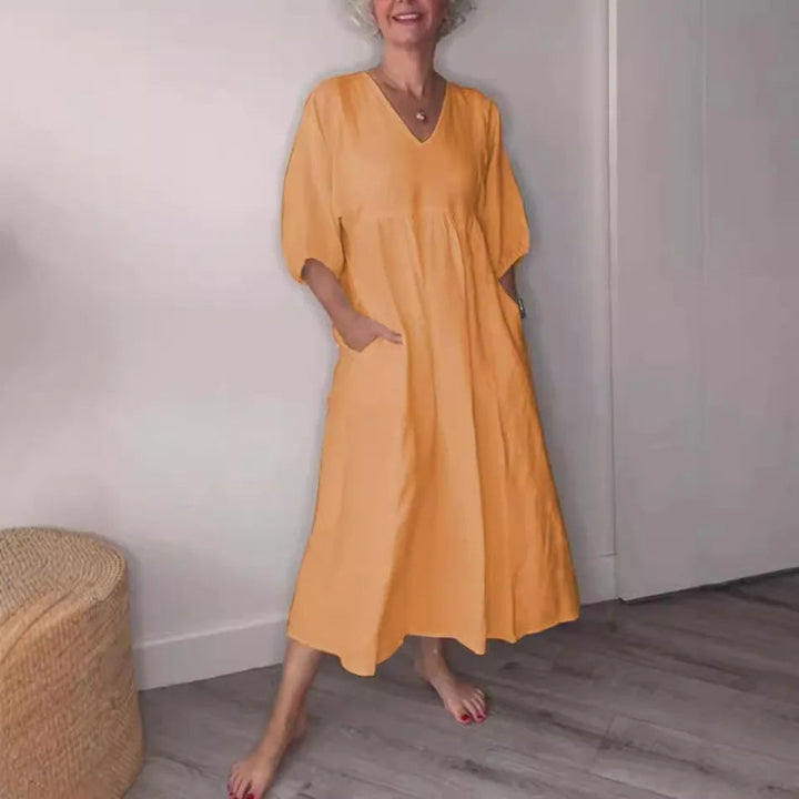 Klara | Midikleid mit V-Ausschnitt und elegantem Design 6