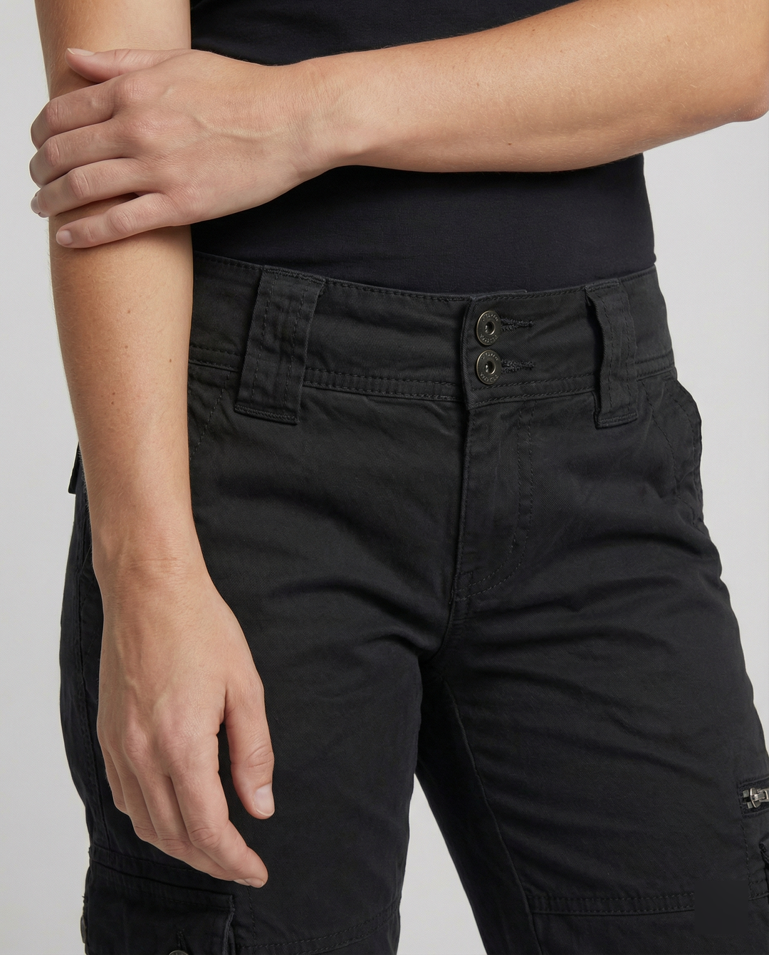 Lana | Stilvolle und funktionale robuste Cargohose 4