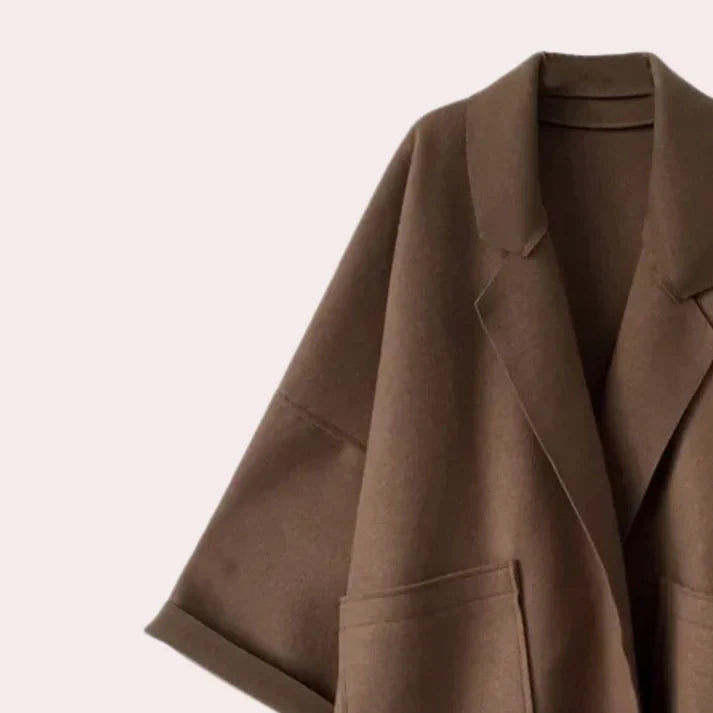Lena | Oversize-Trenchcoat im modernen Stil 4