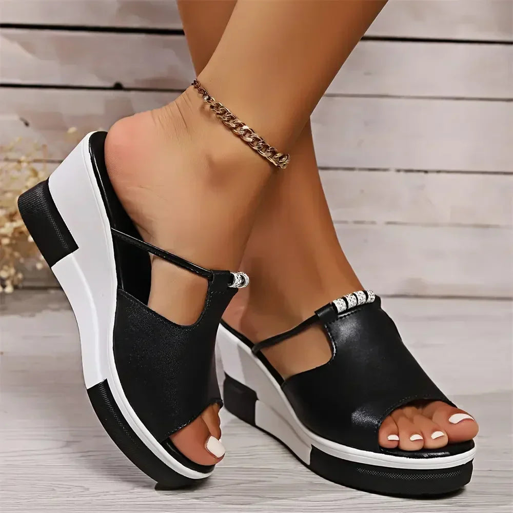 Leonie | Elegante und stützende orthopädische Keilsandalen 1