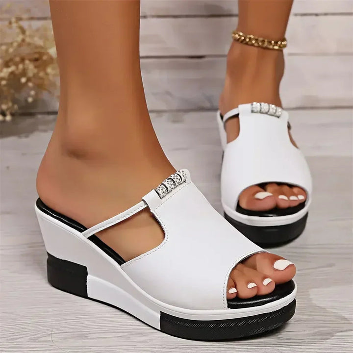 Leonie | Elegante und stützende orthopädische Keilsandalen 3