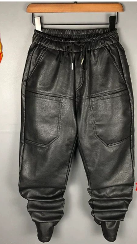 Liam | Lederhose Men – Bequem, Stilvoll & Modern aus Hochwertigem Kunstleder 2