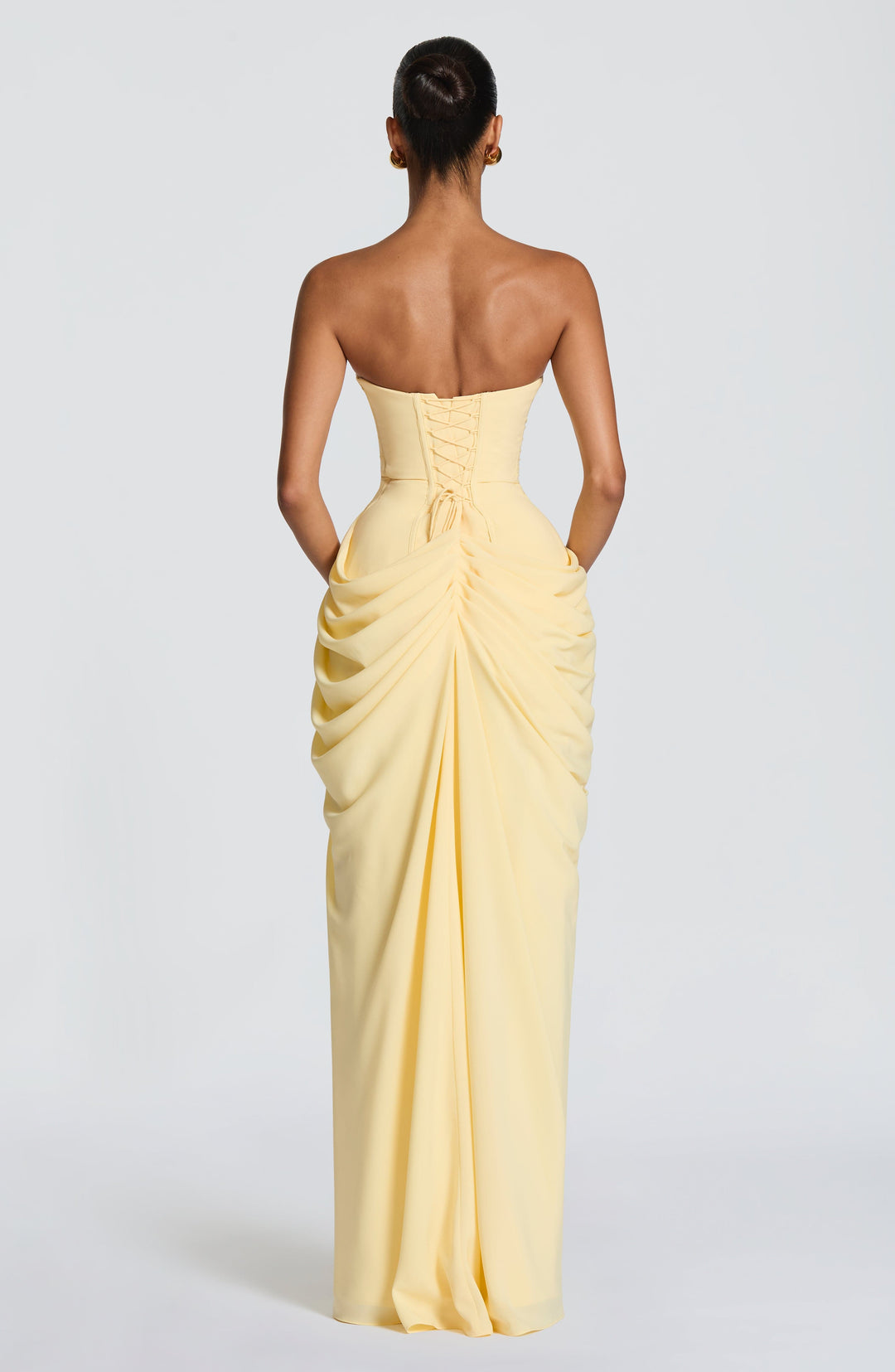 Liora | Elegantes Trägerloses Maxikleid mit Asymmetrischem Design 8