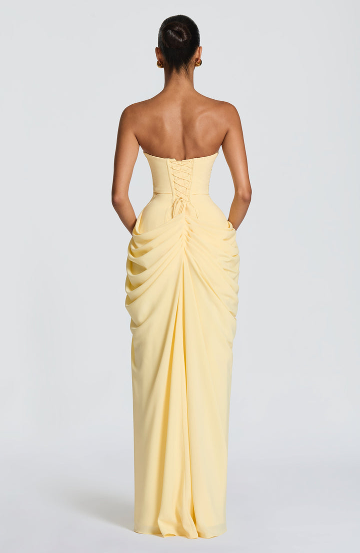 Liora | Elegantes Trägerloses Maxikleid mit Asymmetrischem Design 8