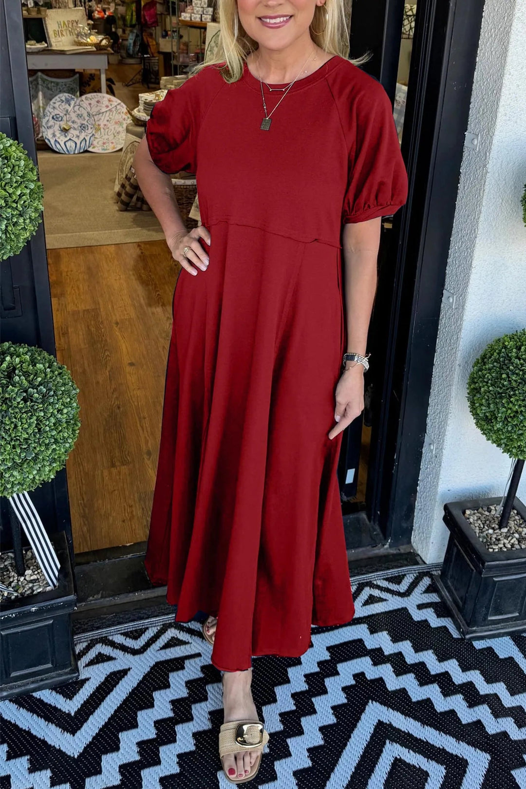 Livia Belle | Elegantes Maxikleid mit Puffärmeln 8