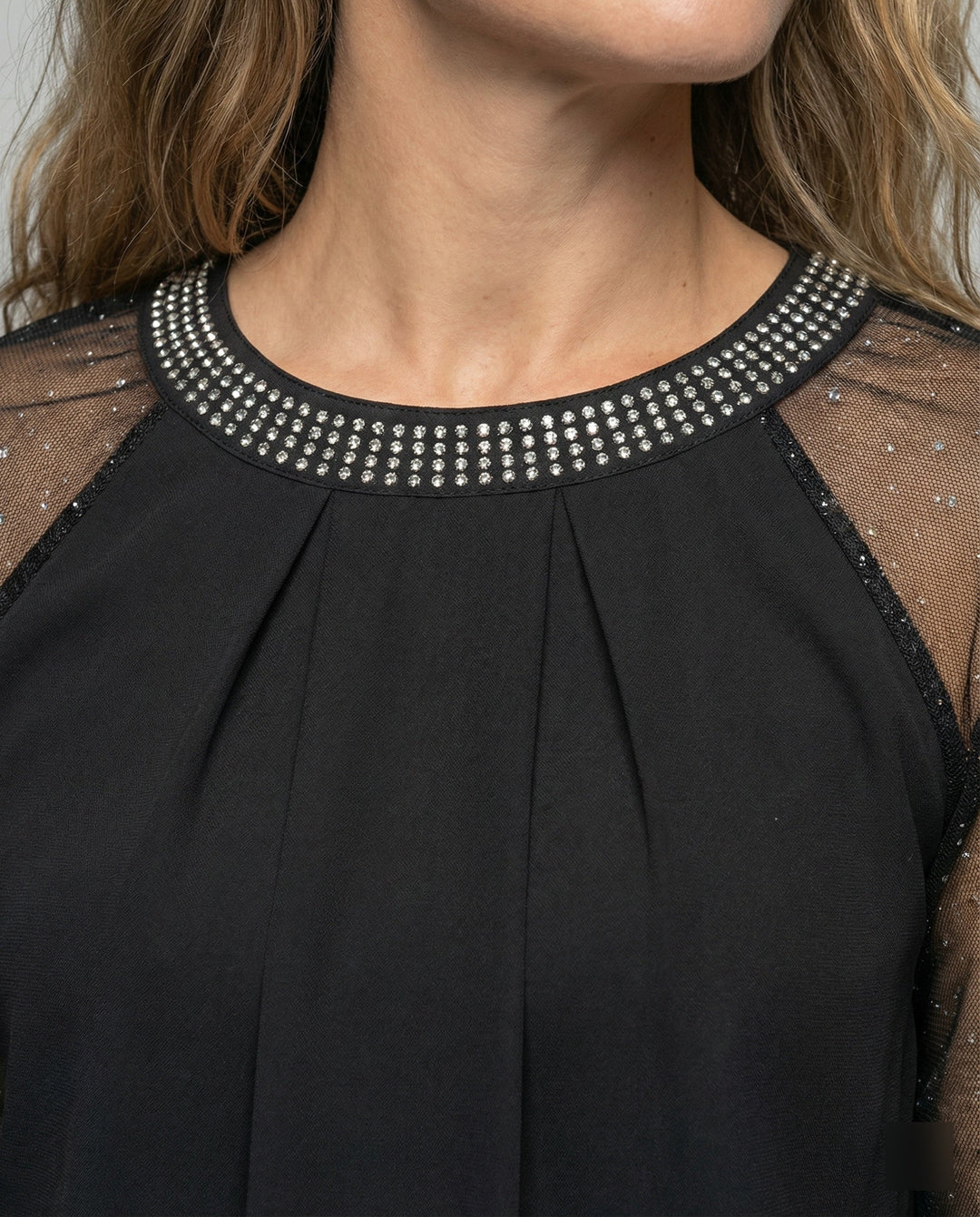 Livia Glam | Elegantes Pailletten Top mit Transparente Ärmel 2