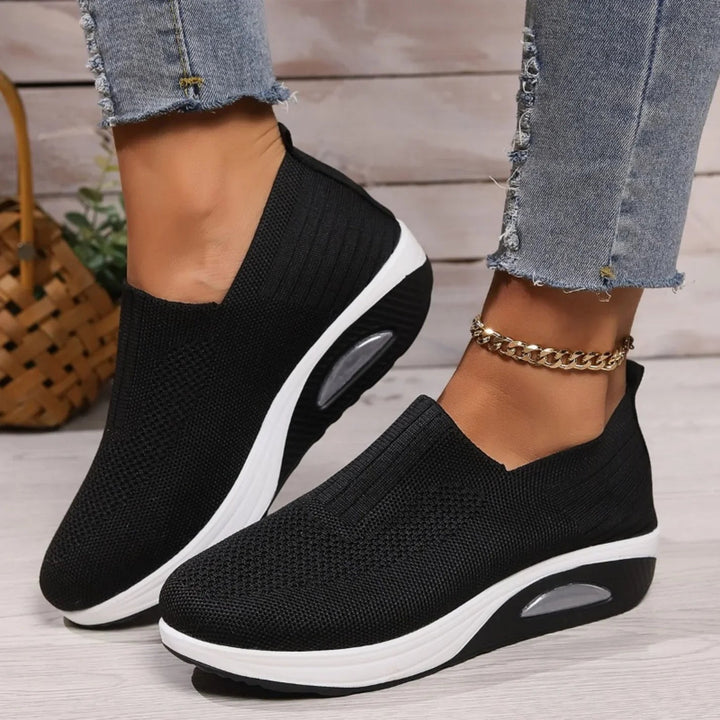 Livia | Bequeme Slip-On Damen Sneaker mit Keilsohle 0