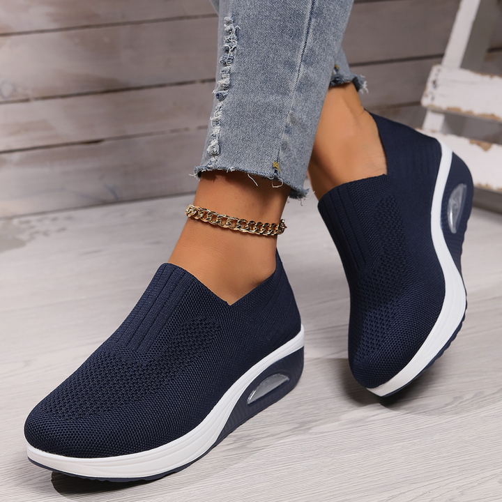 Livia | Bequeme Slip-On Damen Sneaker mit Keilsohle 6