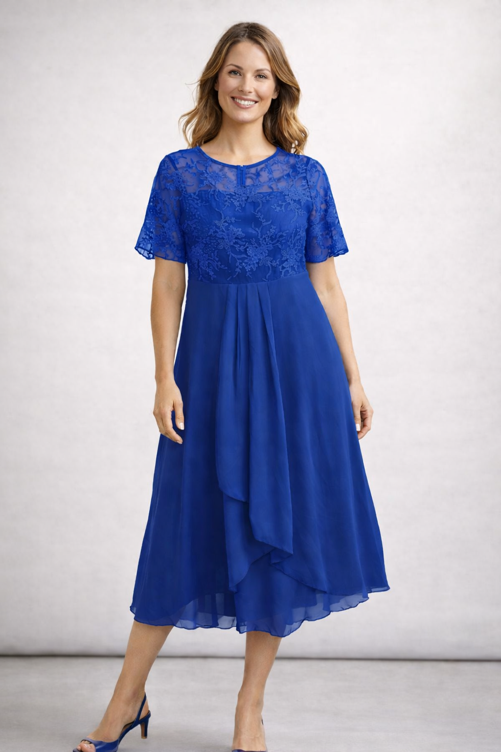 Livia | Elegantes Midikleid mit Floraler Spitze 8