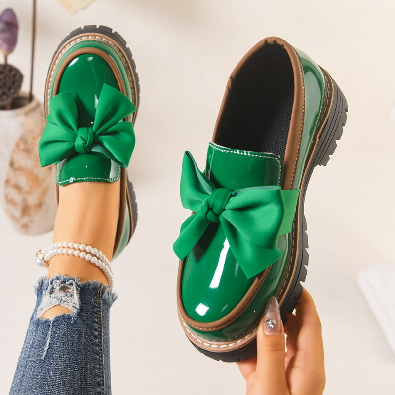 Livia | Glänzende Elegante Frauen Loafer mit Übergroßer Schleife 0