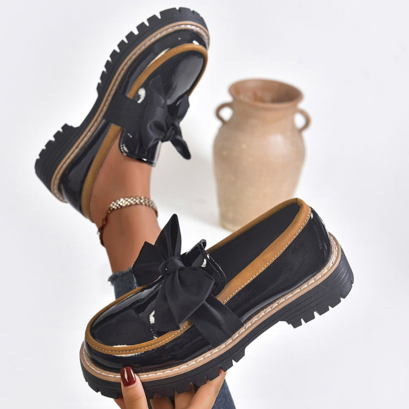 Livia | Glänzende Elegante Frauen Loafer mit Übergroßer Schleife 3