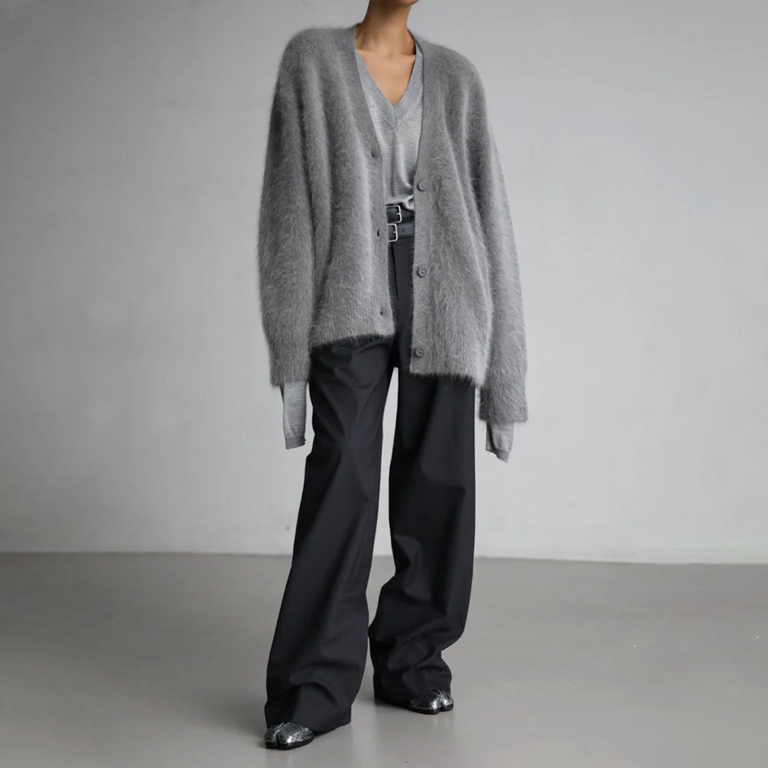 Luna | Luxuriöse und bequeme Damen Kaschmir Strickjacke 2
