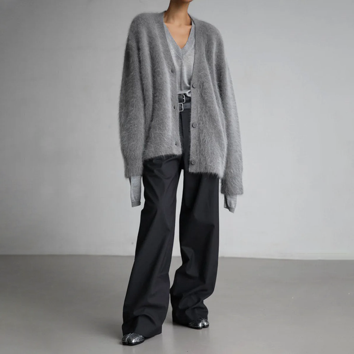 Luna | Luxuriöse und bequeme Damen Kaschmir Strickjacke 2