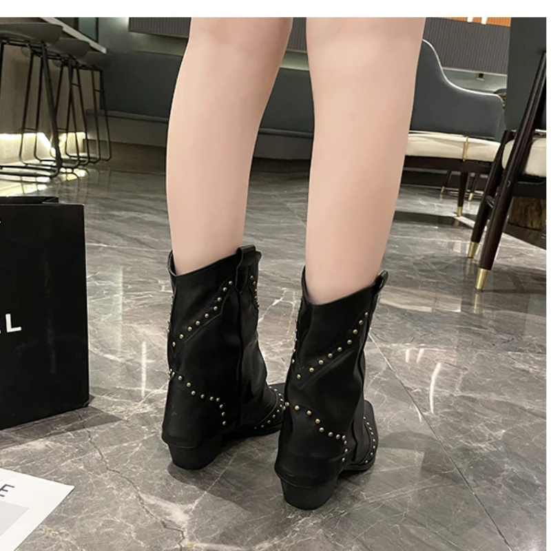 Luna | Westernstiefel mit Nieten & elegantem Mid-Heel 7