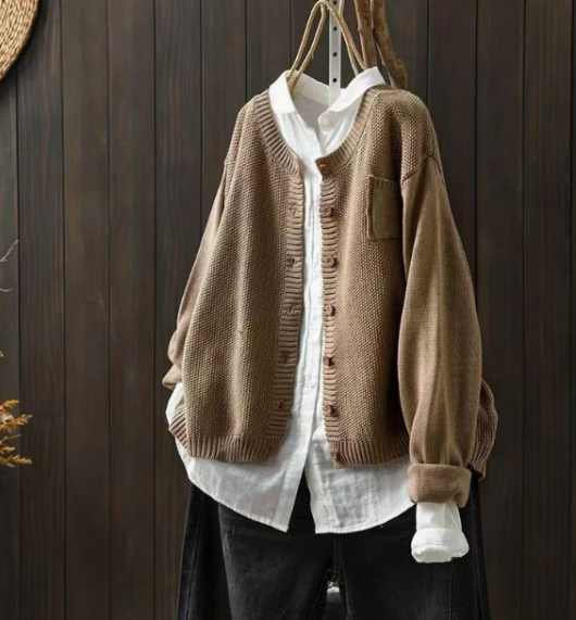 Mary | Übergröße & Gemütliche Damen Strickjacke für Layering 5