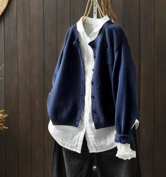 Mary | Übergröße & Gemütliche Damen Strickjacke für Layering 6