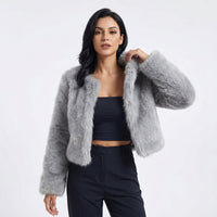 Daniela | Luxuriöse Cropped-Kunstpelz-Strickjacke
