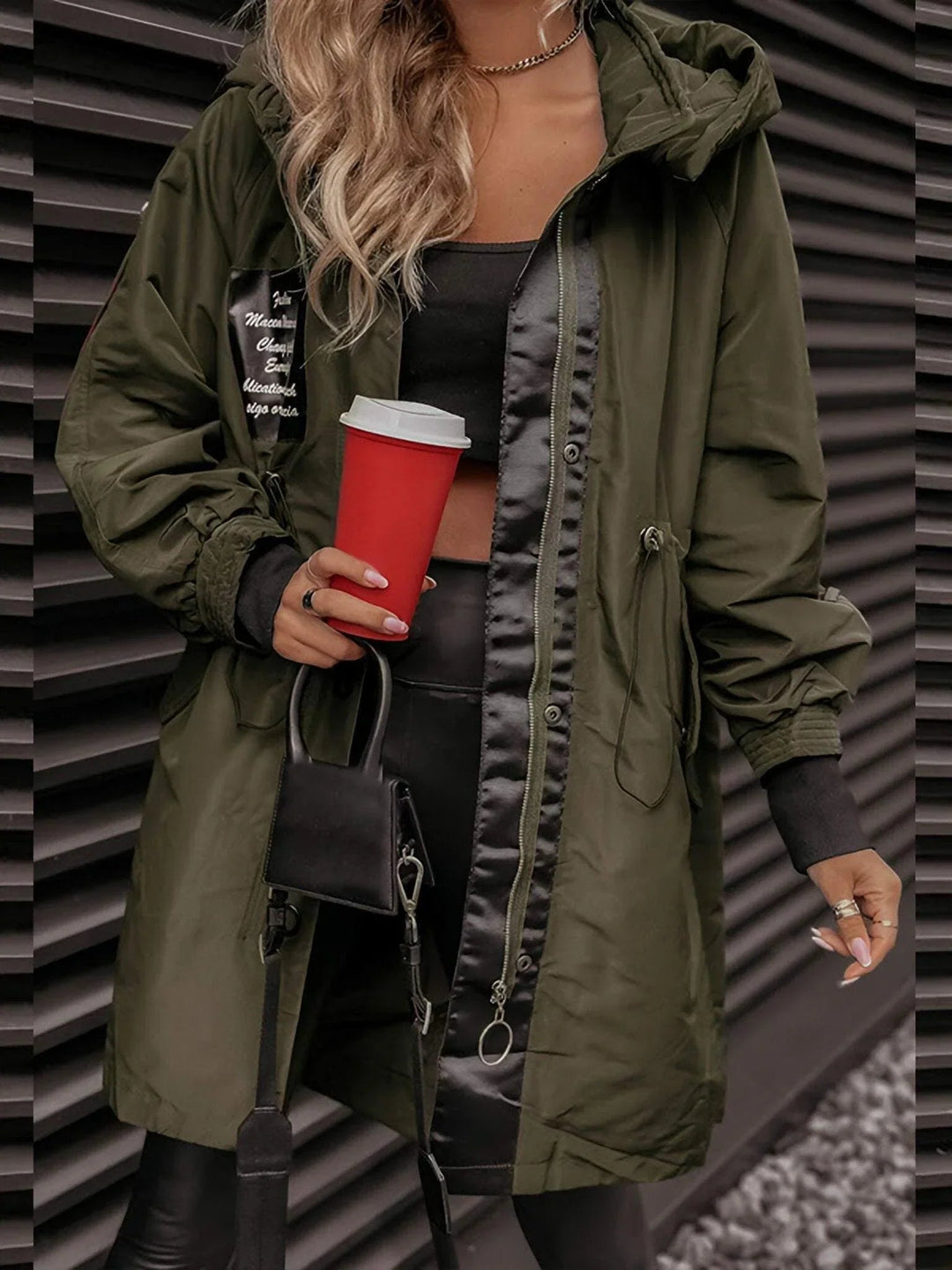 Nora | Stilvolle und bequeme Damen Kapuzenjacke 0