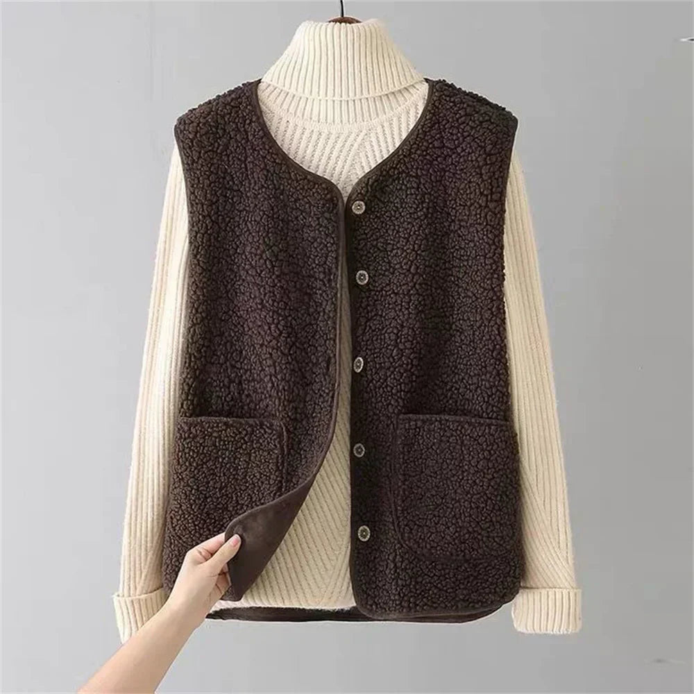 Olivia | Klassische & Leichte Damen Strickjacke mit weichem Tragegefühl 1