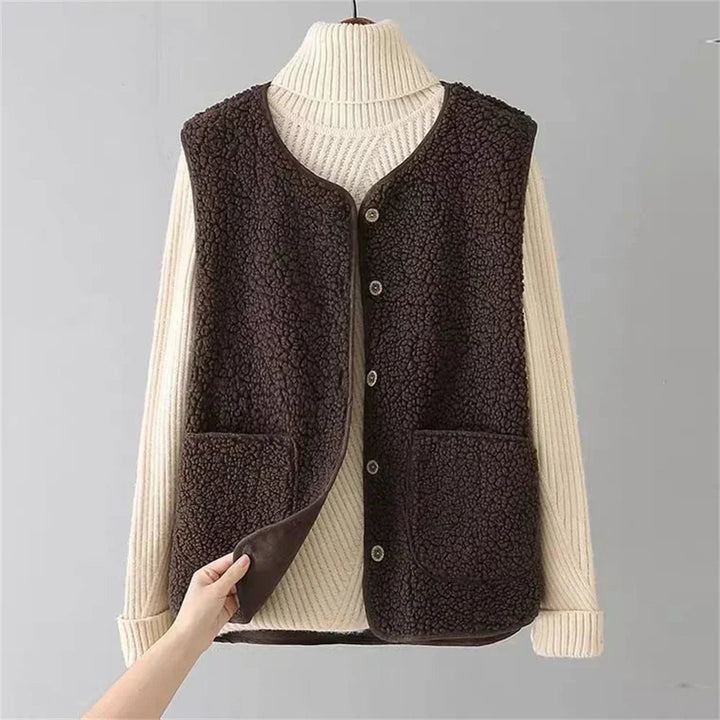 Olivia | Klassische & Leichte Damen Strickjacke mit weichem Tragegefühl 1