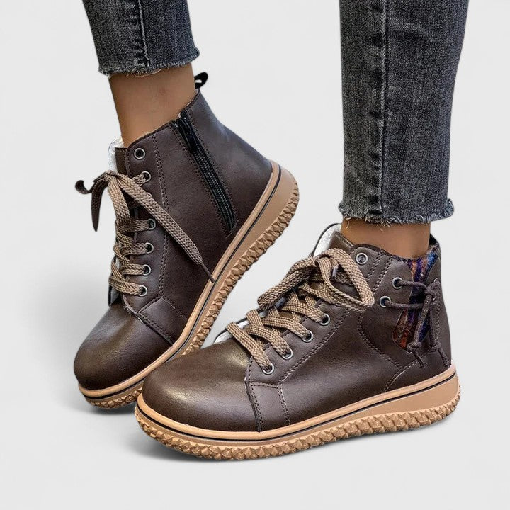 Pavla | Elegante & Bequeme Damen Stiefeletten mit Schnürung und Reißverschluss 6