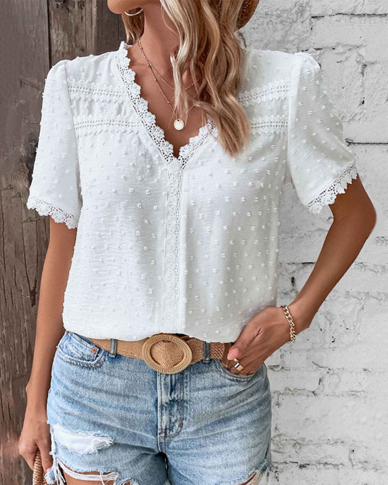 Romy | Elegante, Atmungsaktive &amp; Vielseitige Bluse mit V-Ausschnitt 1