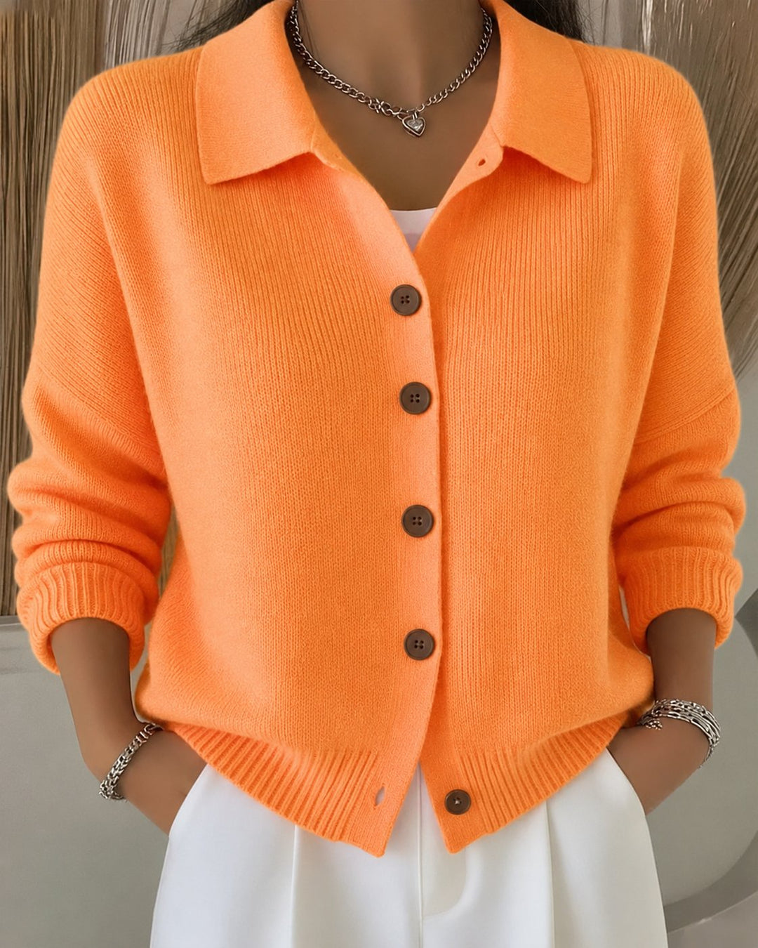 Sophia | Bequeme und warme Strickjacke mit Kragen 4