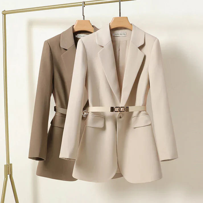 Sophia | Eleganz und Klasse mit einem schicken Blazer 4
