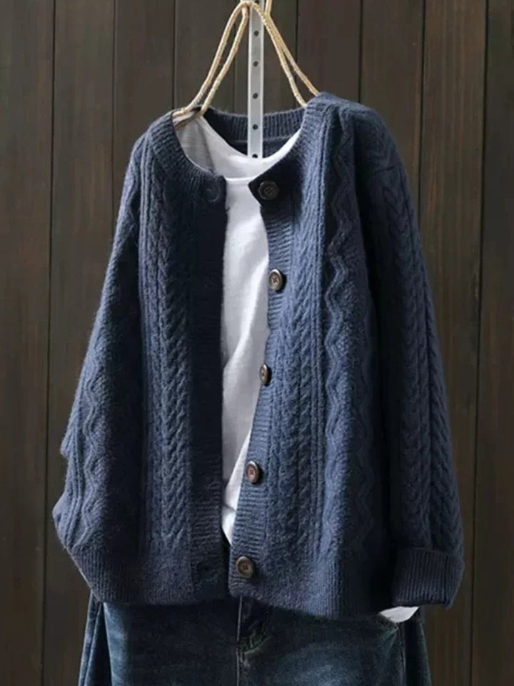 Sophie | Gemütliche und stilvolle Zopfmuster Strickjacke 3
