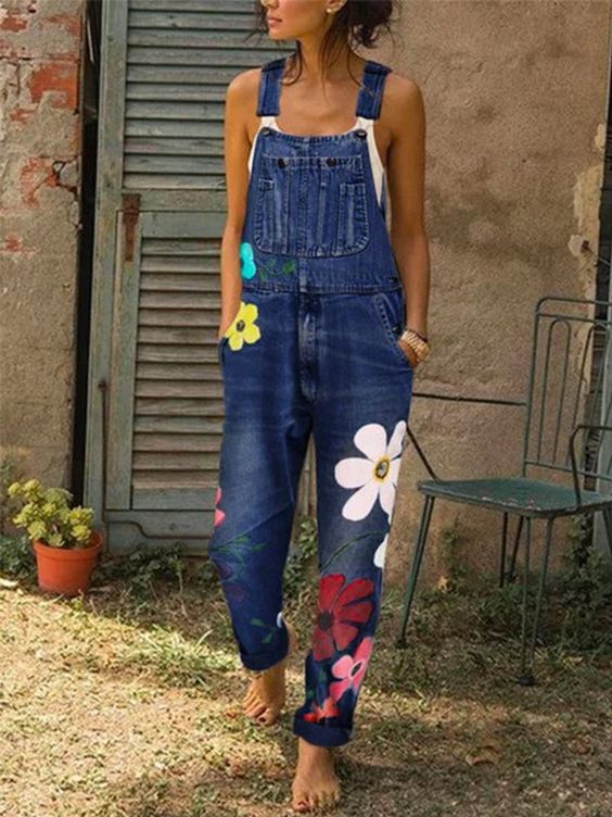 Sophie | Künstlerische & Bequeme Latzhose Damen – Handgefertigte Denim-Latzhose für Stilbewusste 3