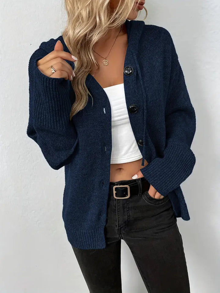 Vera | Elegante Strickjacke mit stilvoller Knopfleiste 8