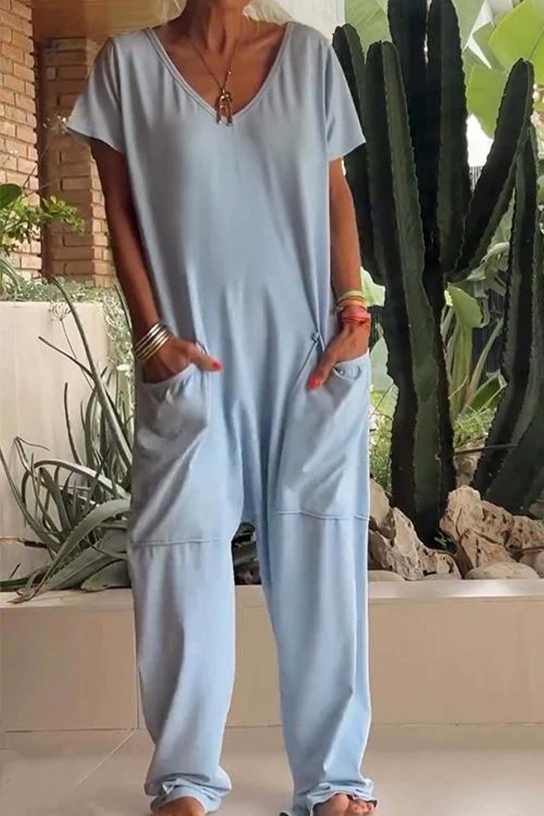 Viona | Eleganter, Bequemer &amp; Vielseitiger Damen Overall mit V-Ausschnitt 4