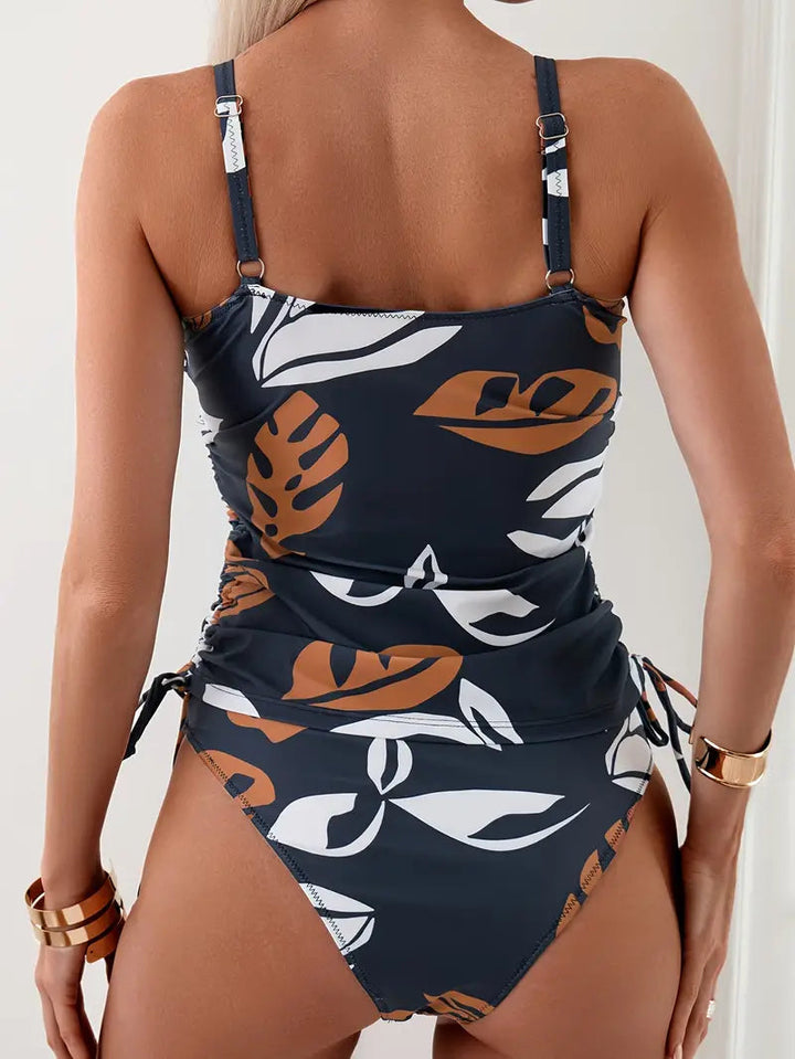 Virella | Figurfreundliches Tankini-Set V-Ausschnitt 1