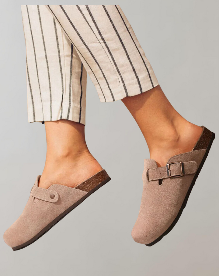 Chloe | Stylish and Ergonomic Women’s Slides