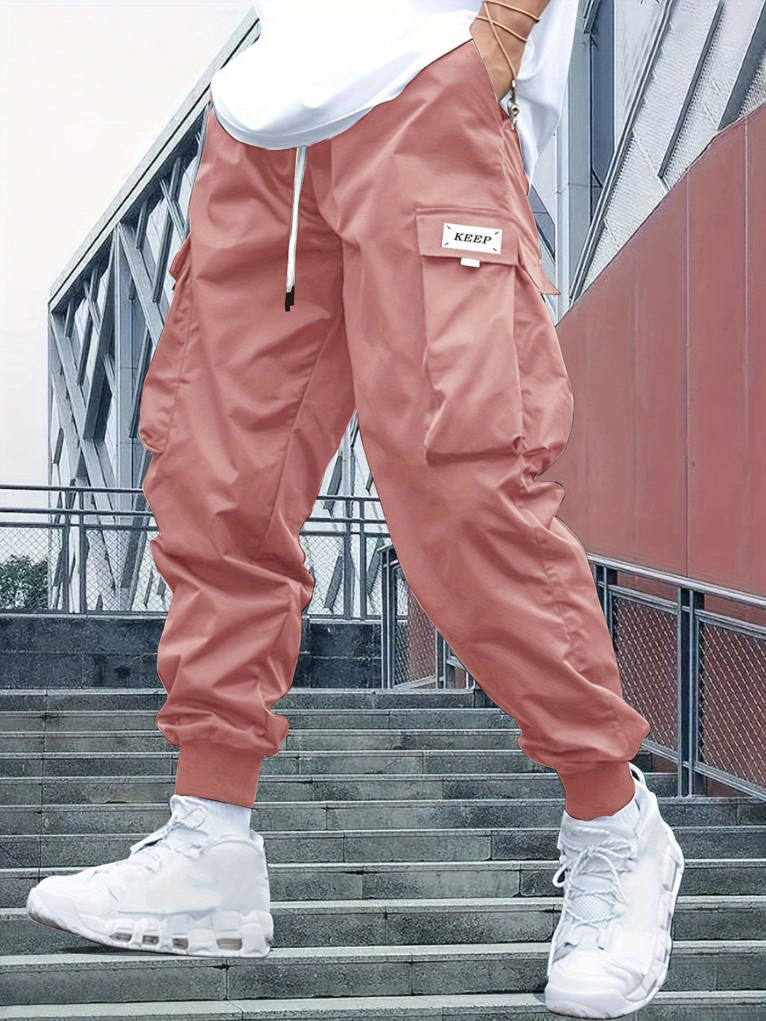 David | Modern and Functional Cargo Pants