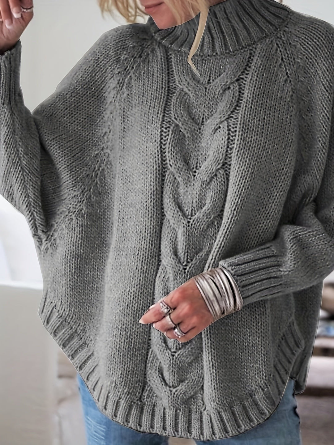 Corinna | Grober Rollkragen-Kabelstrickpullover für Frauen