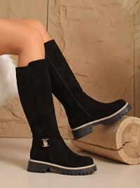 Isabella | Elegant knee-high boots with a decorative buckle