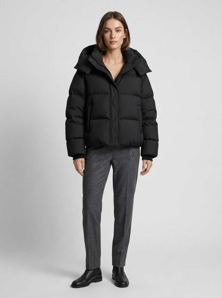 Nova | Oversized Puffer Jacket – Hooded Design for Women