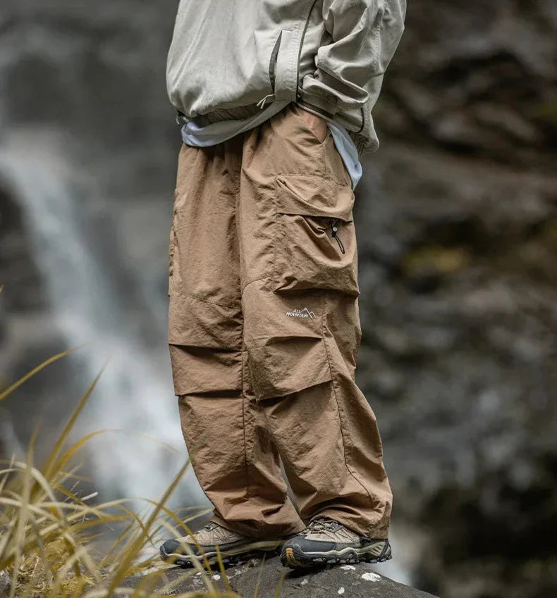 Clara | Casual and Functional Cargo Pants