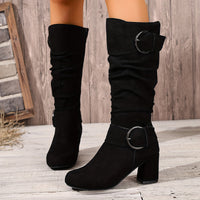 Camille | Moderne kniehohe Stiefel mit Blockabsatz und Schnallendetails