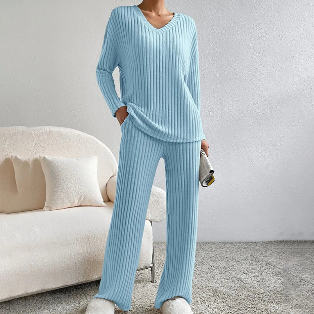 Marie | Soft and Elegant Two-Piece Ribbed Knit Set with V-Neck